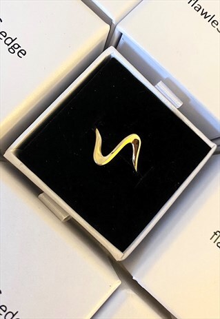 18CT GOLD ADJUSTABLE WAVE RING, STACKING RING