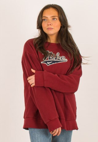 VINTAGE RED NIKE SPELLOUT CREWNECK SWEATSHIRT LARGE