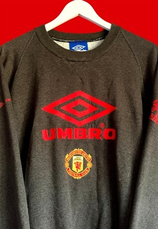 VINTAGE UMBRO MANCHESTER UNITED FOOTBALL SWEATSHIRT