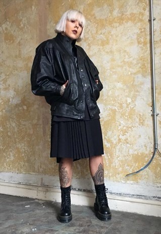 BLACK LEATHER JACKET