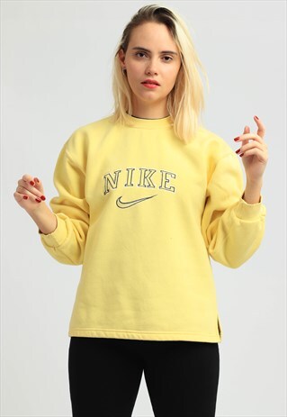 VINTAGE NIKE SWEATSHIRT