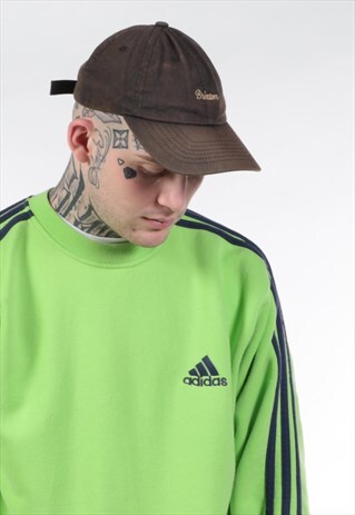 VINTAGE ADIDAS SWEATSHIRT