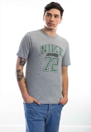 VINTAGE NIKE LOGO T-SHIRT 90S M 6.1
