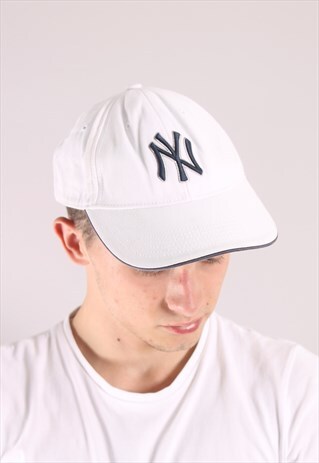 VINTAGE NEW YORK YANKEES CAP HAT