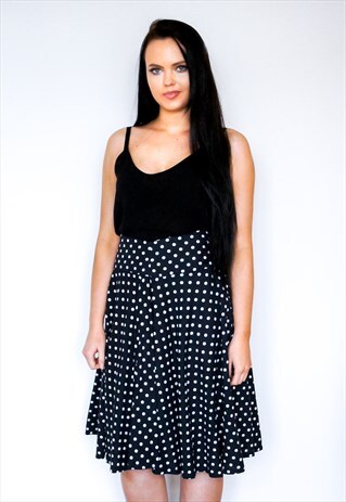 BLACK AND WHITE POLKA DOT CIRCLE SKIRT