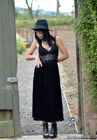 VINTAGE BLACK VELVET SEQUINNED SKIRT