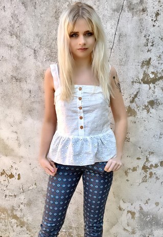 WHITE BRODERIE TOP