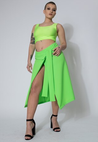 MIDI ENVE SKIRT IN NEON GREEN