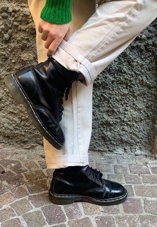 VINTAGE DR MARTENS BOOTS IN BLACK UK 4