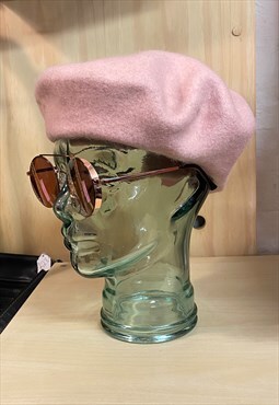 1980s pastel pink woollen beret