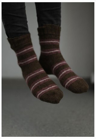 BROWN STRIPED HANDMADE KNITTED WOOL SOCKS