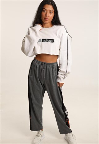 VINTAGE ADIDAS EMBROIDERED SPELLOUT CROPPED SWEATSHIRT