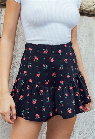 CULOTTES SHORTS IN ROSES PATTERN - BLACK