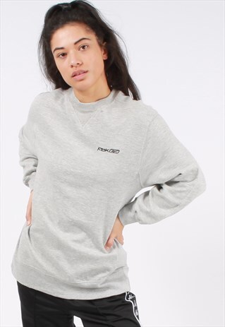 VINTAGE REEBOK SWEATSHIRT