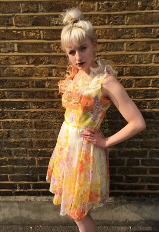 1970'S RUFFLED NECK SUMMER DRESS
