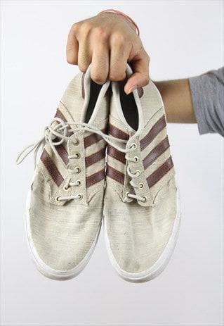 VINTAGE ADIDAS CANVAS PATTERN TRAINERS