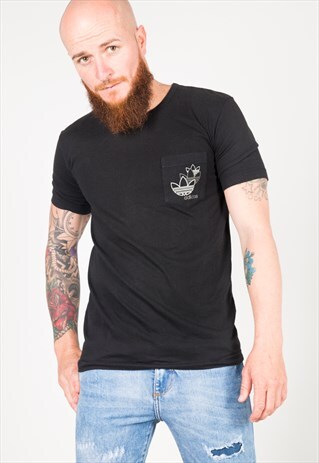 ON SALE VINTAGE 80'S ADIDAS SPORT T-SHIRT / S0167