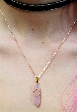 ROSE QUARTZ SEMI PRECIOUS CRYSTAL NECKLACE WITH GOLD CHAIN