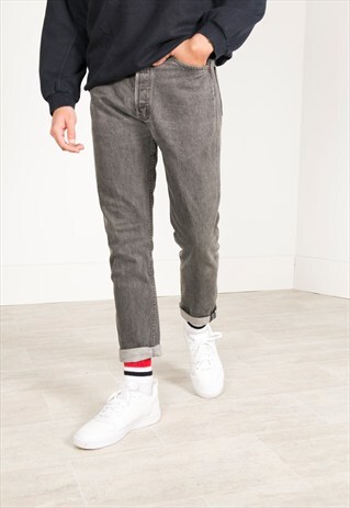 VINTAGE 80S LEVI'S 501 SLIM FIT /AVELINASREWORKS/ 0002 / 902