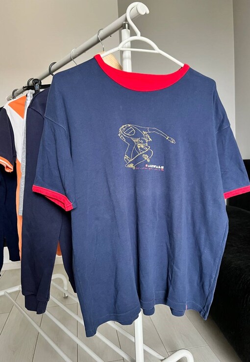 garment image