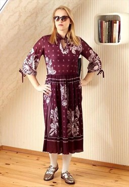 Purple pleated long sleeve  vintage dress with white flowers