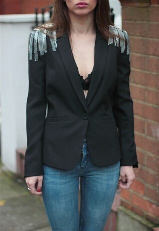 JACKET WITH SPIKES
