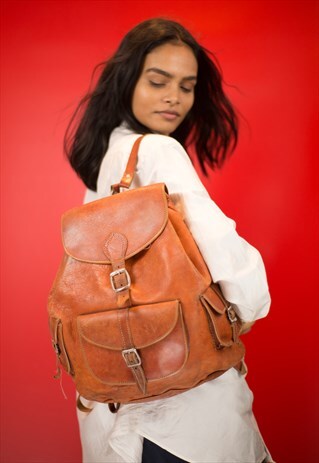 VINTAGE 90S BROWN LEATHER BACKPACK WITH SILVER BUCKLES