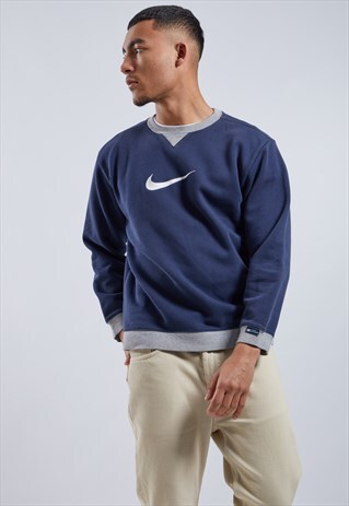 VINTAGE NIKE SWEATSHIRT