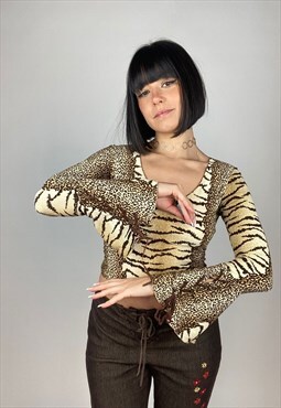 Unique Vintage 00s Pam Anderson Tiger Long Sleeve in Brown