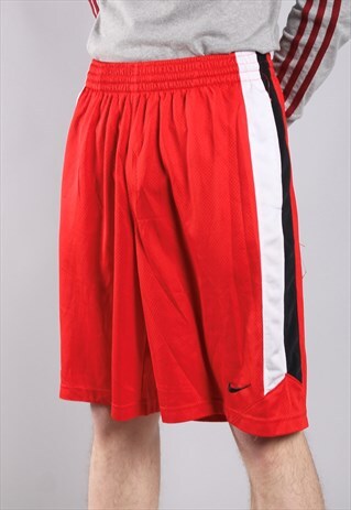 VINTAGE NIKE SHORTS