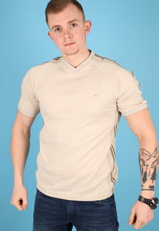 VINTAGE NIKE T-SHIRT IN BEIGE NT28