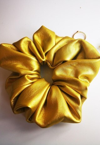 HANDMADE VINTAGE STYLE FAUX LEATHER BIG GOLD HAIR SCRUNCHY