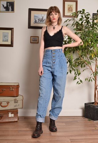 VINTAGE HIGH WAIST MOM JEANS IN BLUE DENIM
