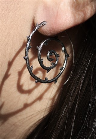 HYSMINAI VORTEX GOTHIC BRANCH HOOP EARRINGS SILVER