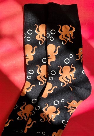 VINTAGE INSPIRED SOCKS WITH OCTOPUSES IN DARK BLUE & ORANGE