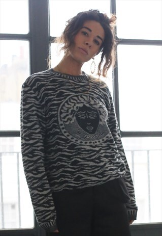 VINTAGE VERSACE MEDUSA KNITTED CREW NECK KNIT JUMPER