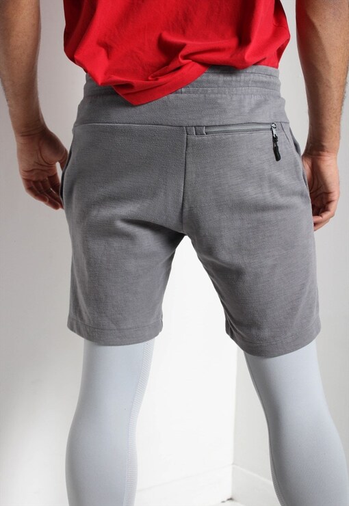 garment image