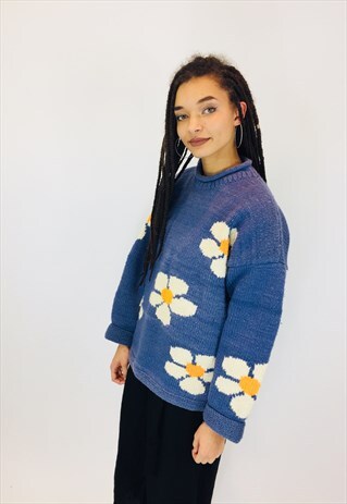 VINTAGE DAISY FLOWER CHUNKY WOOL KNITTED JUMPER
