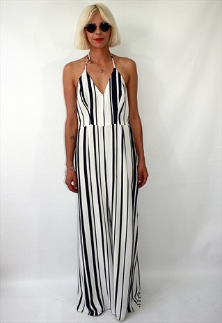 VINTAGE 80'S JAMPSUITE IN WHITE AND BLACK STRIPES.