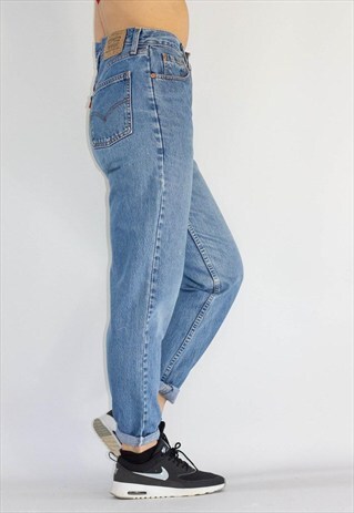 VINTAGE SUPER HIGH WAIST ORANGE TAB LEVI'S MOM JEANS
