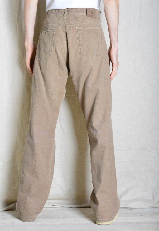 garment image