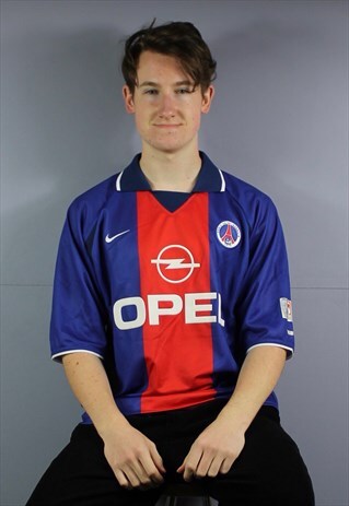 VINTAGE NIKE PSG FOOTBALL SHIRT IN NAVY BLUE WITH EMBROIDERE