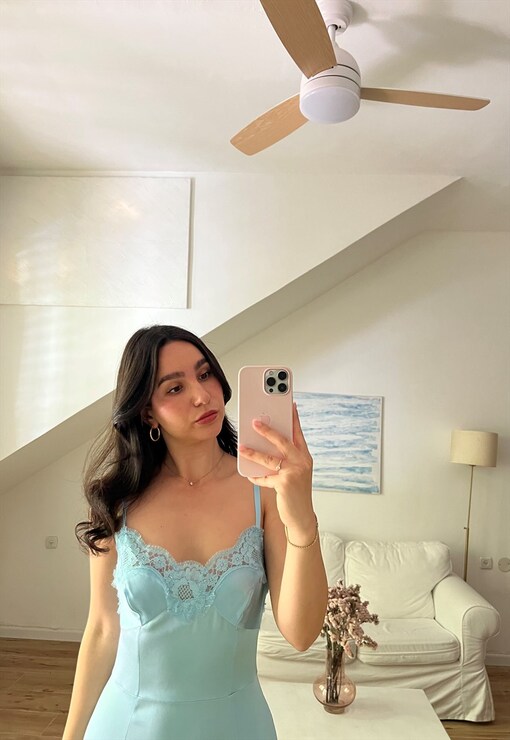 garment image