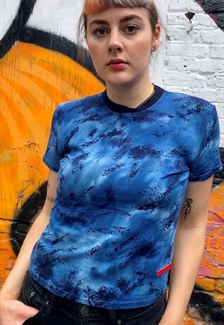 VINTAGE 80S T-SHIRT TIE DYE IN BLUE WITH RED LOGO