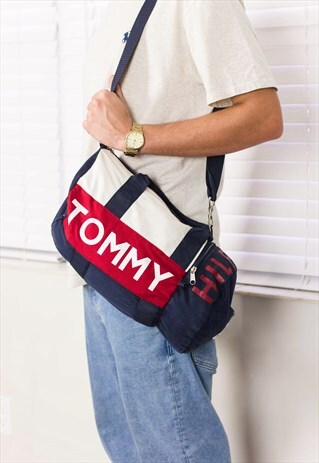 VINTAGE TOMMY HILFIGER DUFFLE BAG LOGO 90S X 11.1