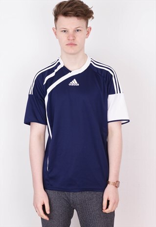 VINTAGE ADIDAS T- SHIRT BTA132