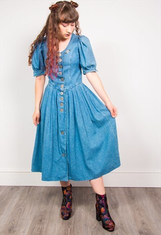 VINTAGE 90'S LIGHT DENIM FLORAL EMBROIDERED MIDI DRESS