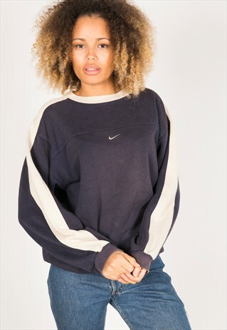 VINTAGE 90S USA NIKE SWEATSHIRT