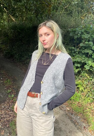 VINTAGE SIZE M CHUNKY KNITTED WOOL SWEATER VEST IN GREY