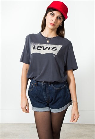 VINTAGE LEVI'S SPORT T-SHIRT / S5386